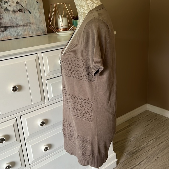 l.N. Studio button down knit top, M • - Picture 4 of 8